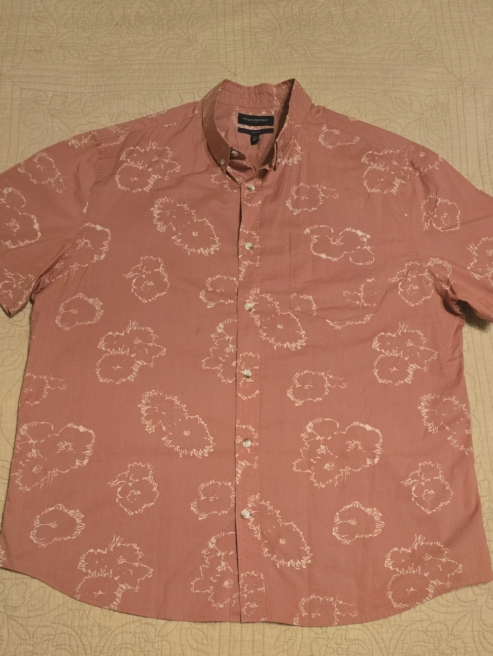 Banana Republic Men's Slim Fit Short Sleeve Shirt XL Pink Abstract Floral